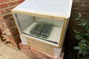 DIY GREENHOUSE/PROPAGATOR