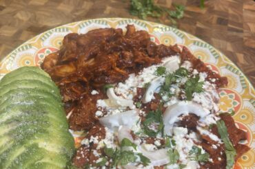Chilaquiles rojos