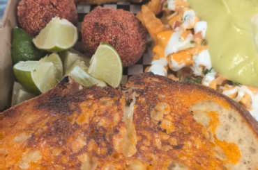 Check out this $45 All Birria box from Random AF Tacos in PHX : Grilled Cheese, 2 Egg rolls , 2 Hot Cheeto Balls, 2 Vampiros, 3 Queso Birria Tacos and Loaded Fries ...