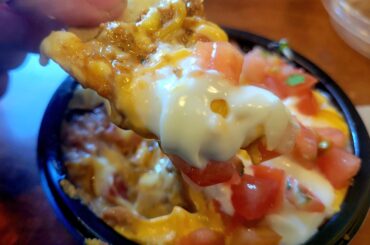 So delicious but needs more chips!