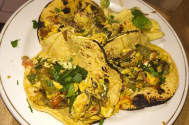 I just fed three drunk foos for less than three bucks...