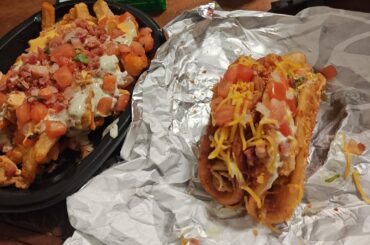 Chicken Bacon ranch vs shredded beef street chalupas