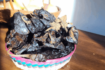 Time to start preparing all the ingredients for some Mole Negro. Starting with the chiles.