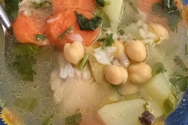 A alguien mas le gusta el caldito de pollo?