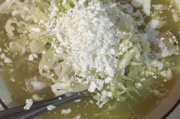 Chicken enchiladas with green sauce