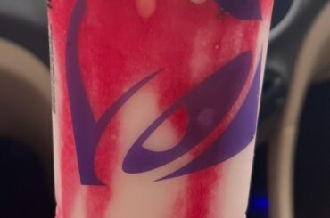 This tastes like how one of those red candles at a stereotypical Italian restaurant smells. I love it!