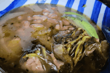 She loved the dinner I cooked for her tonight. Costillas, Chicharron y Verdolagas en Salsa verde con firjoles de la olla.
