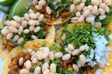 5 tacos de pollo por favor