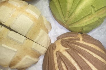 (Unintentionally gigantic) conchas for the first time, fairly pleased turned out :) advice welcome!