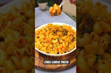 Spicy Chilli Garlic Pasta|#garlicpasta#pastarecipe #ytshorts #spicyfood #viralshorts #macronipasta