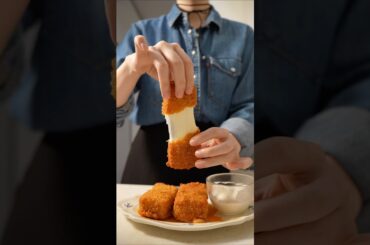 I tried Chilis Mozzarella Sticks Nashville style recipe by @patrickzeinali