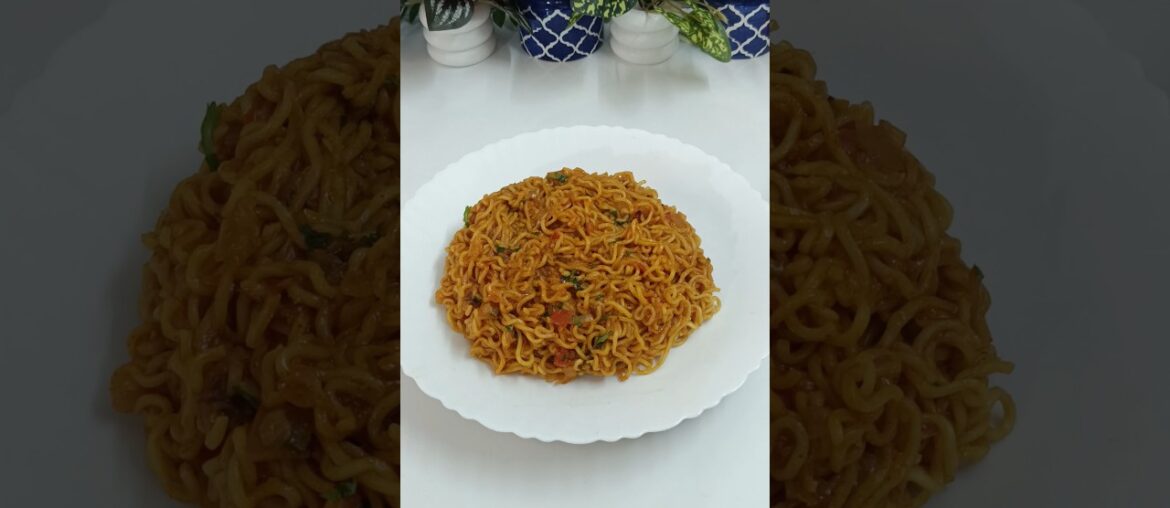 Viral Garlic Chilli Maggi #maggi #recipe #shorts #food #thecookingcottage