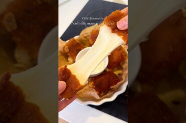 Chili’s Nashville Hot Mozzarella Sticks 🤤🧀