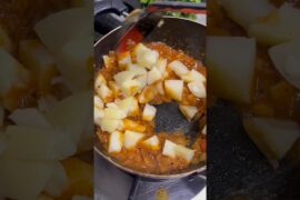 Aloo Pepper Masala Asmr😋.                #youtube #food #shortsfeed