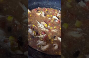 White chicken chili recipe! #chickenchilirecipe #whitechilirecipe #crockpotrecipes