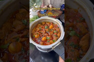 Cylinder itna mehnga ho gaya hai isliye 5 minute ki gas jala kar banayi delicious soyabean #shorts