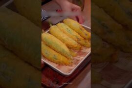 Crispy & Crunchy Hari Mirch Pakora | Spicy Stuffed Chili Fritters Recipe  #Shorts