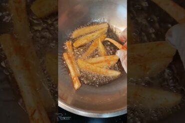 Street Style Chilli Potato 😍🔥 | Crispy & Spicy Recipe|@karunskitchen