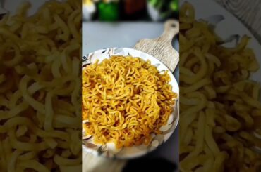 chili garlic masala Maggie #shorts #recipe #cooking #shortsfeed