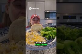 Irresistible 15‑Minute Green Chile Chicken (One‑Skillet!)