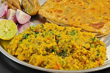 Besan Ki Bhurji Aur Chili Garlic Paratha | बेसन की भुर्जी और मिर्च लहसुन का पराठा | Besan Ki Sabji