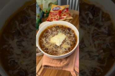 Yes… there’s KETCHUP in this chili 😌 don’t knock it till you try it.  Comfort Chili Night 🍲￼