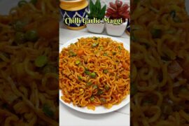 Spicy chilli garlic maggi #shorts #recipe #maggi #maggirecipe #trending #viral #shortsfeed #noodles