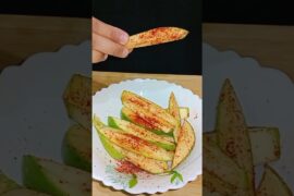 Raw Mango With Salt And Chilli Recipe ASMR | #shorts #trending #asmr #food #cooking #recipe #short