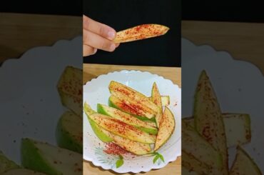 Raw Mango With Salt And Chilli Recipe ASMR | #shorts #trending #asmr #food #cooking #recipe #short