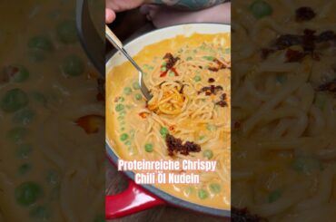 Proteinreiche Chrispy Chili Öl Nudeln