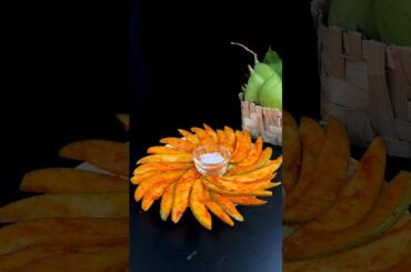Mango season: Mango with salt and chilli 🥭 🧂🌶️ #viral #trending #foodiedelight #summer #manga