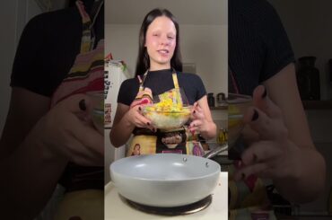 Stuffed peppers 🫑🌶️ #stuffedpeppers #bellpeppers #EasyRecipe #DinnerIdeas #dinnerrecipe