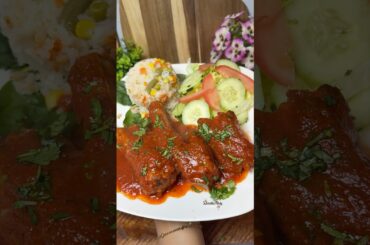 Costillas en salsa de chiles Guajillo #costillasdepuerco #salsaroja #youtubeshorts #recetas