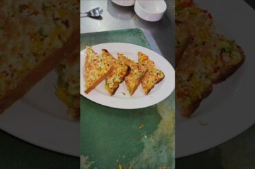 Restaurant Style Cheese Chilli Toast Recipe 🥪 #shorts #toast #bread #cheese #food#recipe