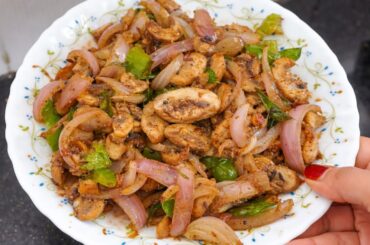 Mushroom Pepper Dry Recipe | Restaurant Style in 10 Min 🍄🔥 | मसालेदार Pepper Mushroom