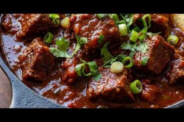 Steak haché en chili savoureux et complet