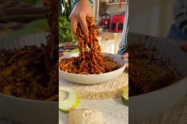 Instant Raw Mango Achar 🤤 #food #trending #youtubeshorts #achar #mango #cooking #omkarpawar