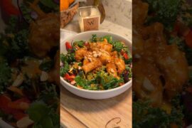 Thai Peanut Chili & Mango Salad 🥜💛 #summersalads #healthyrecipes