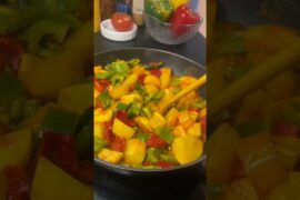 Bunte Gemüsepfanne 🥘 Colorful Vegetable Stir-fry #shorts