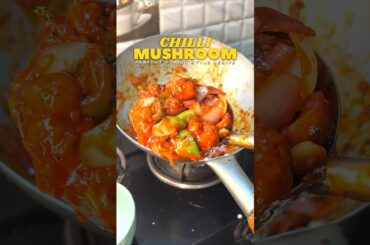 🌶️😍 Street style chilli mushroom recipe 😍 #ytshorts #mushroom #homemade #chinesefood #streetfood