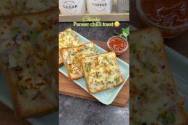Cafe style paneer chilli toast 😋👌 | #recipe #trending #chillitoast #shorts
