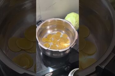 पाणीपुरी ची आयडिया #panipuri #golegappe #food #recipe #panipuri #chilli #foodkatha #lata