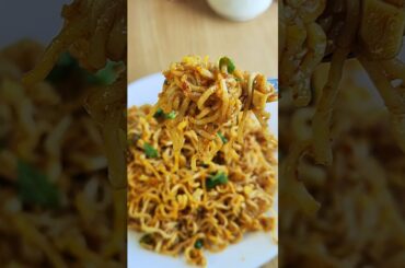 The spice Chili Garlic Maggi | 5-Minute Street Style Recipe #yshorts #viral #maggi #trending #fyp