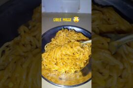chilli garlic maggie recipe #youtubeshorts #shorts #maggie #viral #minivlog #food #achilldayinmylife