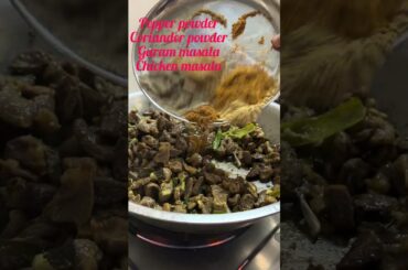 chicken parts pepper dry 😋#food#summer#recipe#easyrecipe#trending #youtubeshorts