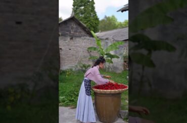 Make a wonderful recipe today with the red, very hot chili peppers grown in our fields.#villagevlog