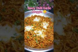 5 मिनट में Chilli Garlic Maggie 🔥|Easy Chilli Garlic Maggie Recipe#shorts #maggi #garlic #ytshorts