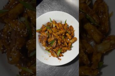 Restaurant Style Honey Chilli Potato 🥔 🍯 #shorts #chillipotato #food #recipe #viral #cooking