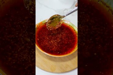 Chilli Oil,  ఇదొక్కటి వుంటే  చాలు ,అన్నిటిని మార్చేయవ్వచ్చు  Chili Oil Recipe,