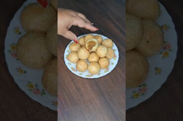 Mini Kachori that's crispy on the outside 🤤 #recipe #shorts #foodshorts  #food